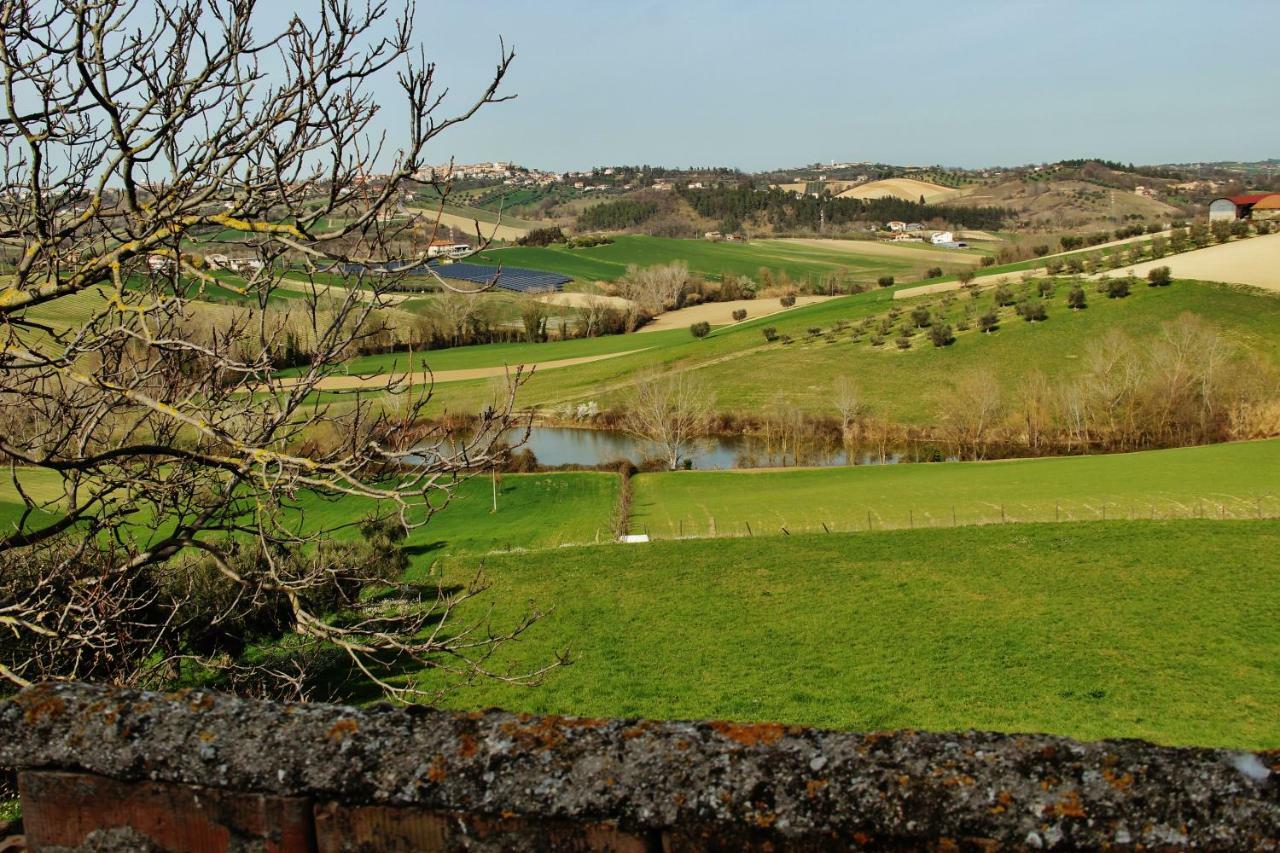 Bellante Casa Di Campagna Villa De Luca מראה חיצוני תמונה